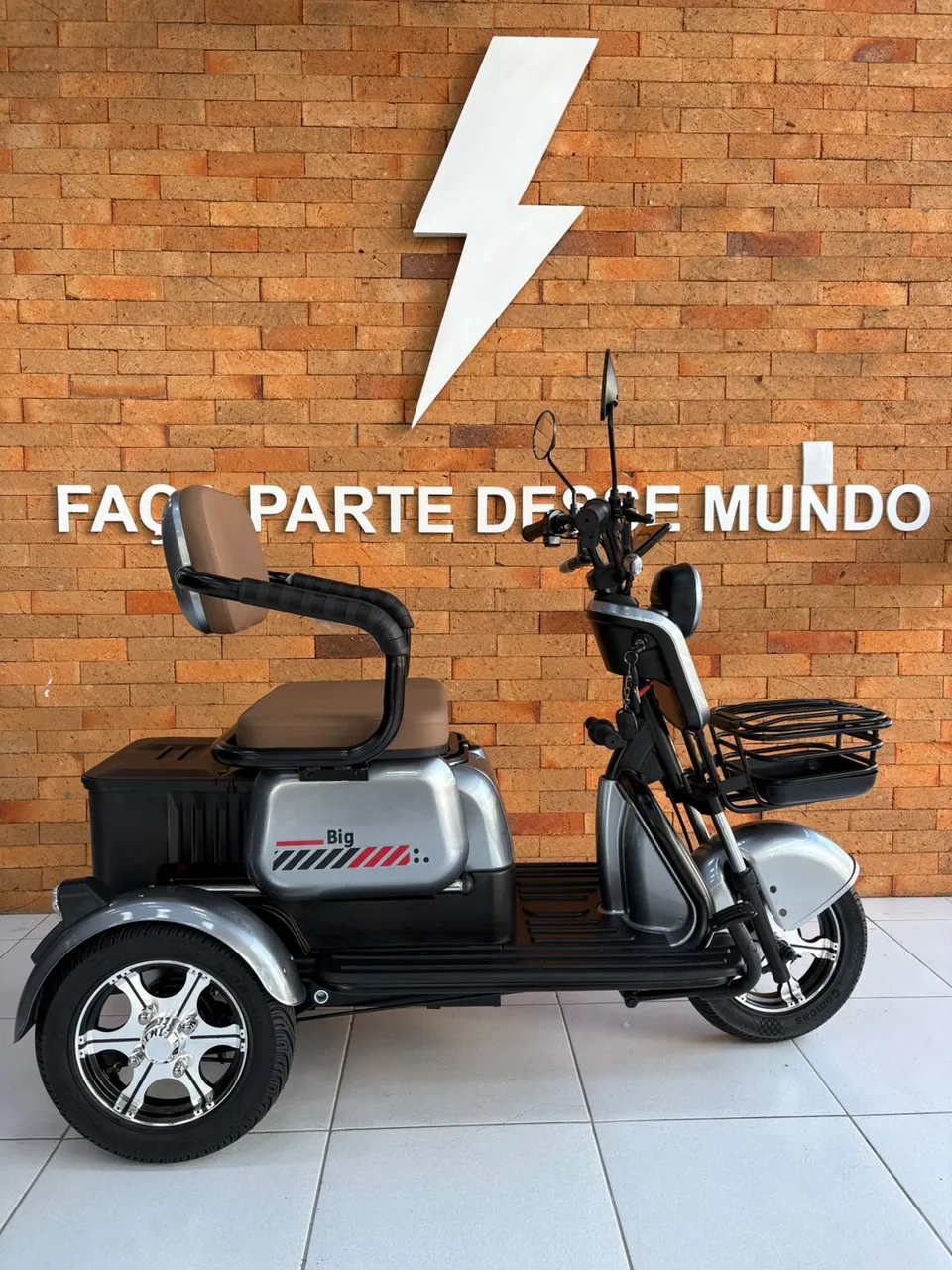 Veículo elétrico MotoChefe Big Tri