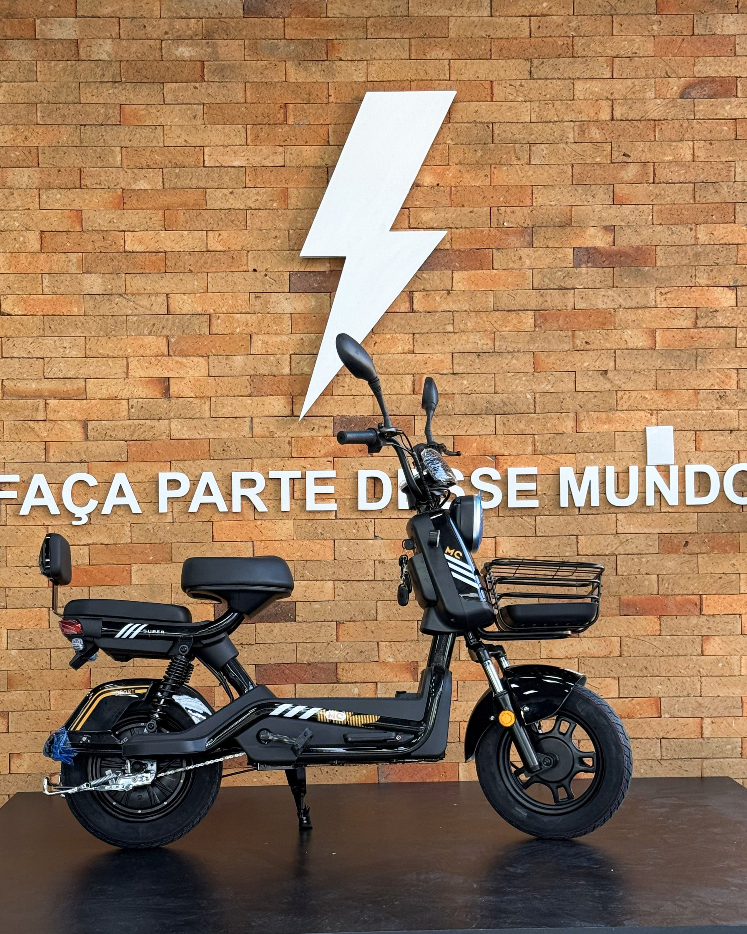 Veículo elétrico MotoChefe Joy Super