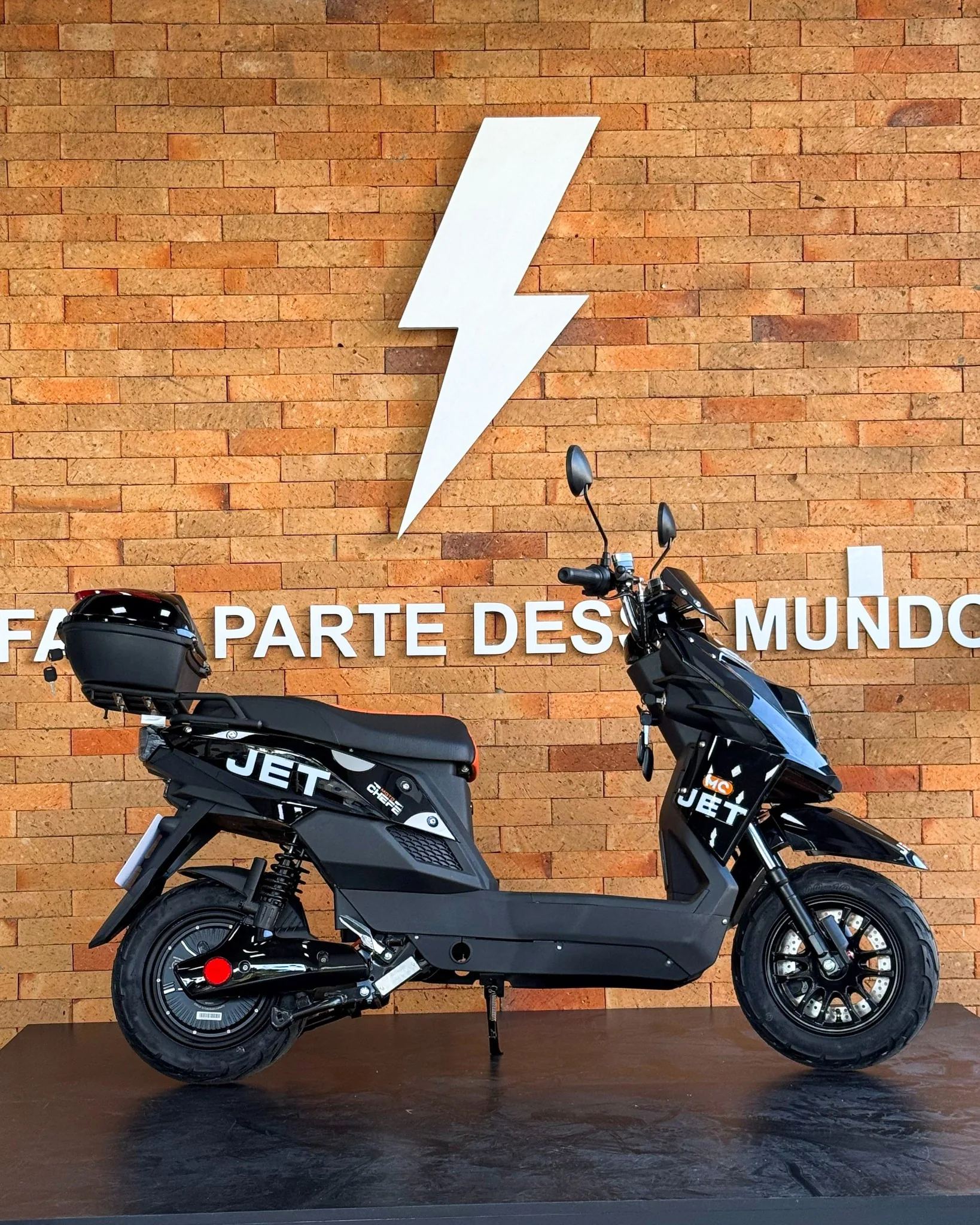 Veículo elétrico MotoChefe Jet